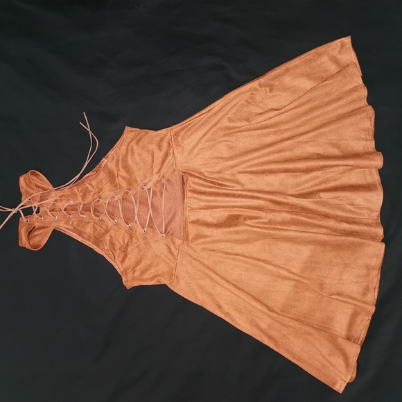 Suede lace-up back dress - Picture 2 of 2